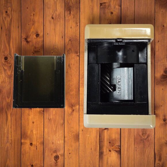 Vintage EB Boston Electric Pencil Sharpener Motor Runs Needs Repair Battery - Picture 5 of 10